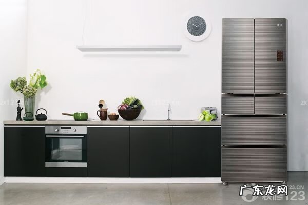 可以用吹风机吹身体吗 长期用吹风水