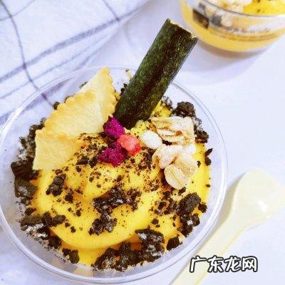 制作水果冰淇淋的方法和材料 制作水果冰淇淋的过程