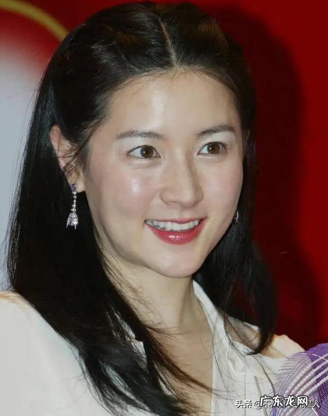 中国整容的女明星 女星整容对比照