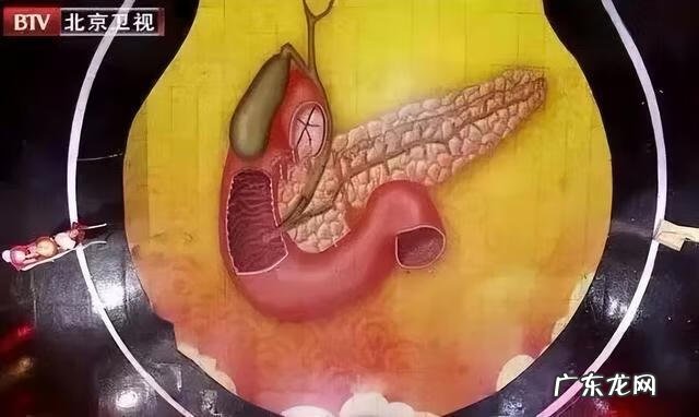 无缘无故背痛是怎么回事 早上起来背痛是怎么回事