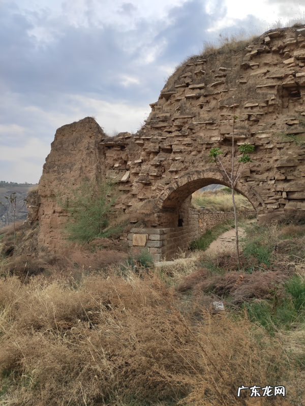 偏关县有多少个乡镇 偏关县风水先生是谁