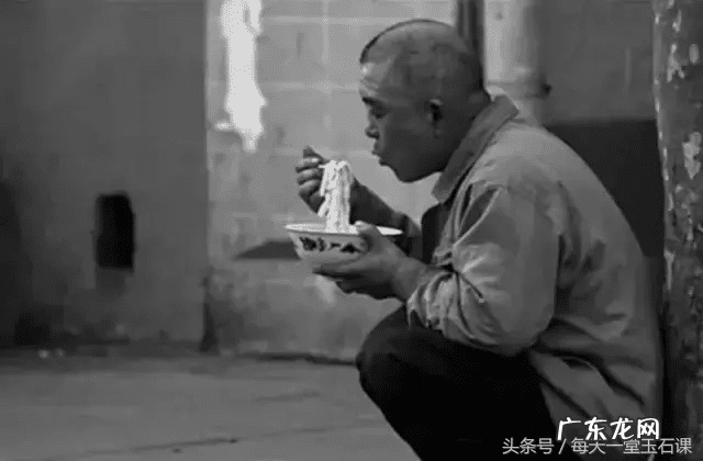 面部皱纹与风水的关系 风水中皱眉寓意好吗