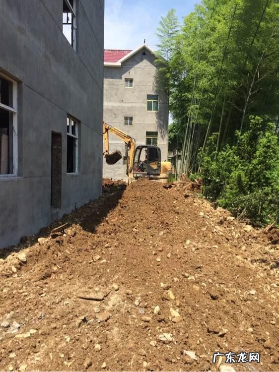 水泥砖厂用什么名字好 砖厂旁边做房子好不好?