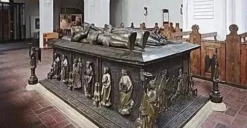 英女王遗体将永久保存?