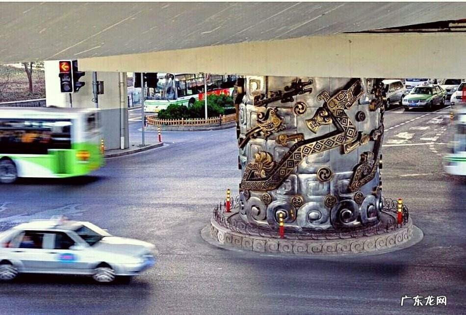 扑朔迷离的上海龙柱事件?