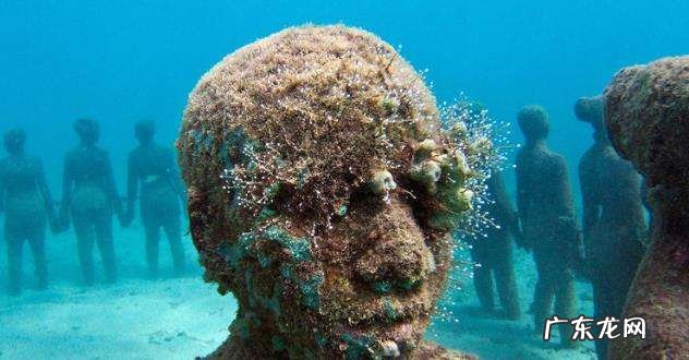 金字塔为什么在海底？