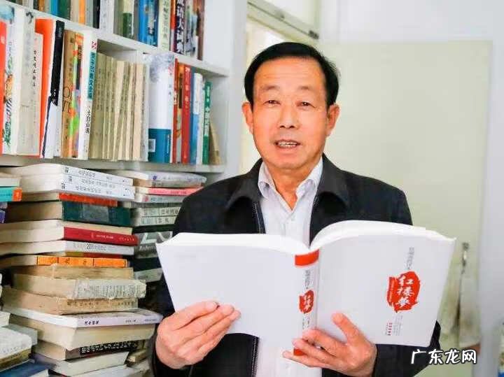 摆件蟾蜍含钱和不含钱的摆放 风水蟾蜍倒挂