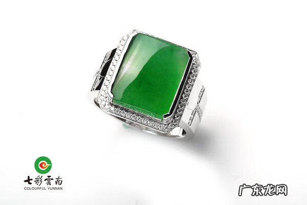 属马人佩戴龙可以吗 属马的能带龙牌吗