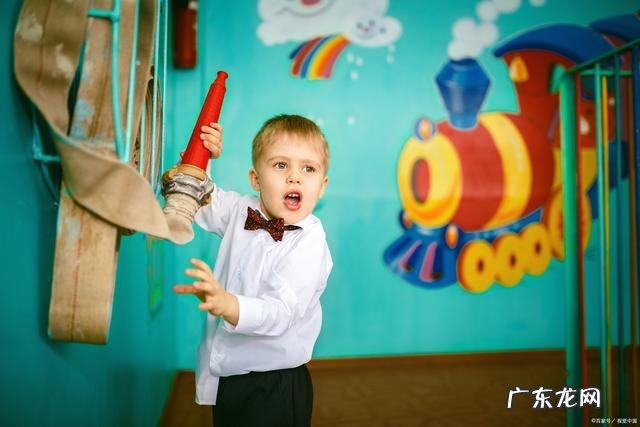 什么的童年作文 童年的作文开头和结尾