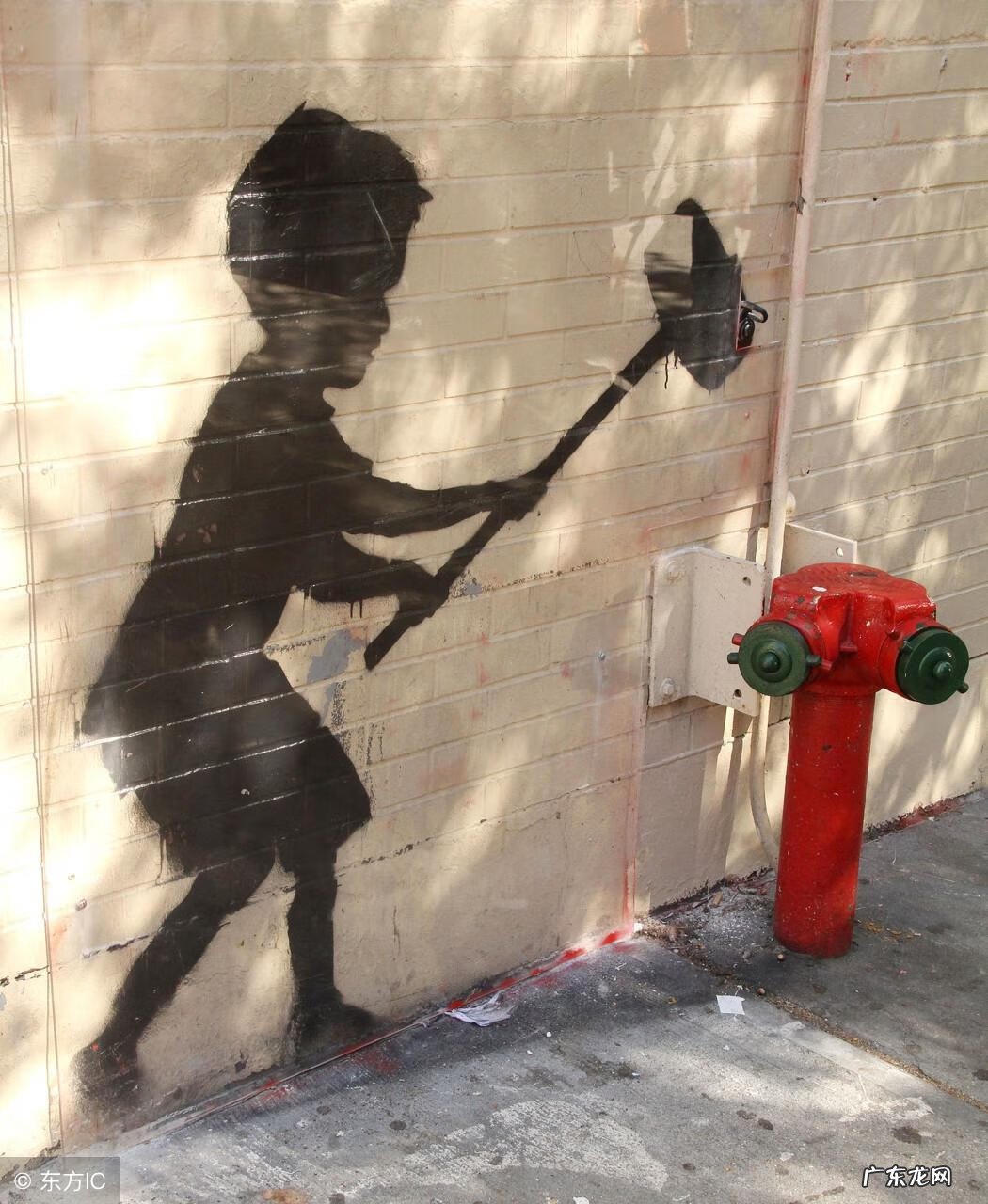 怀孕梦见被蛇咬预示什么 怀孕梦见被蛇咬了