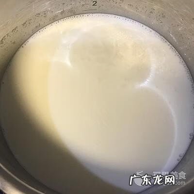 姜汁撞奶的做法