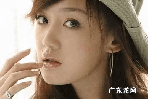 嘴角有痣点了好不好 嘴角有痣的风水大师