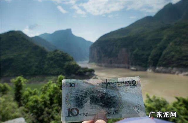 犀牛饮水的风水宝地 猛虎饮泉风水宝地