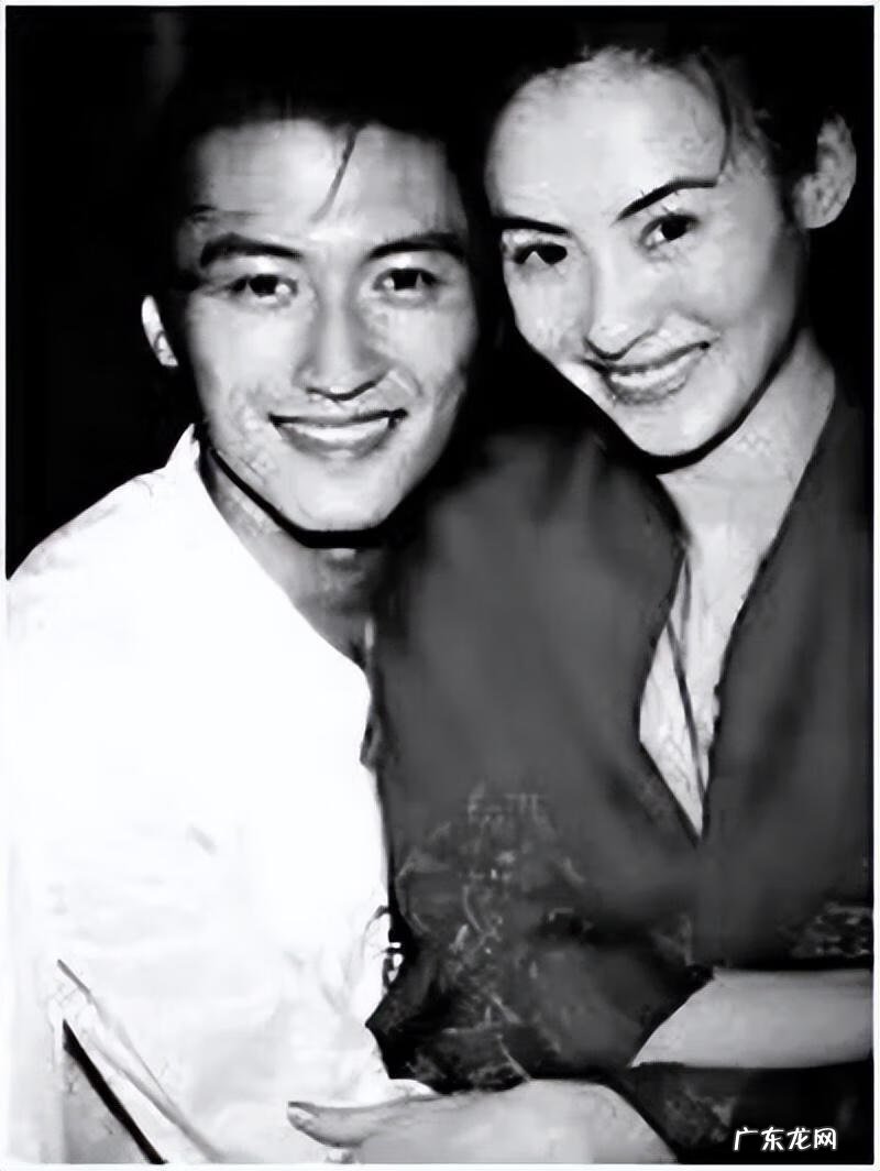 锋芝离婚原因 锋芝婚变原因