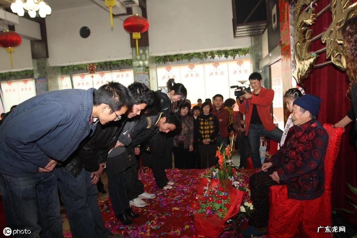 70岁祝寿词 简短 70岁祝寿词语