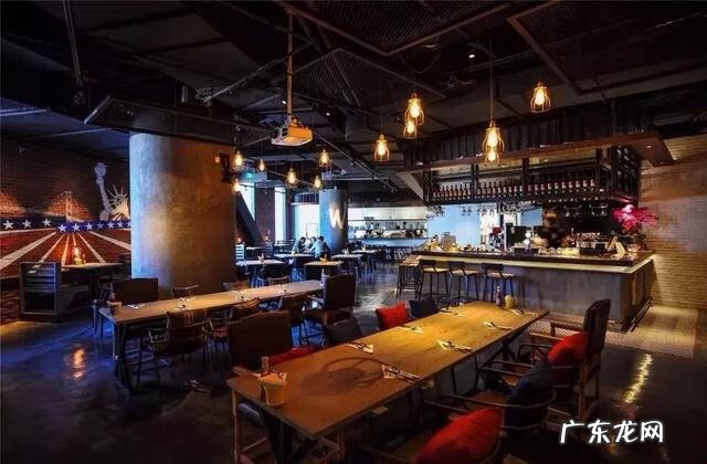 私房烘焙店面效果图 烘焙店面风水布置