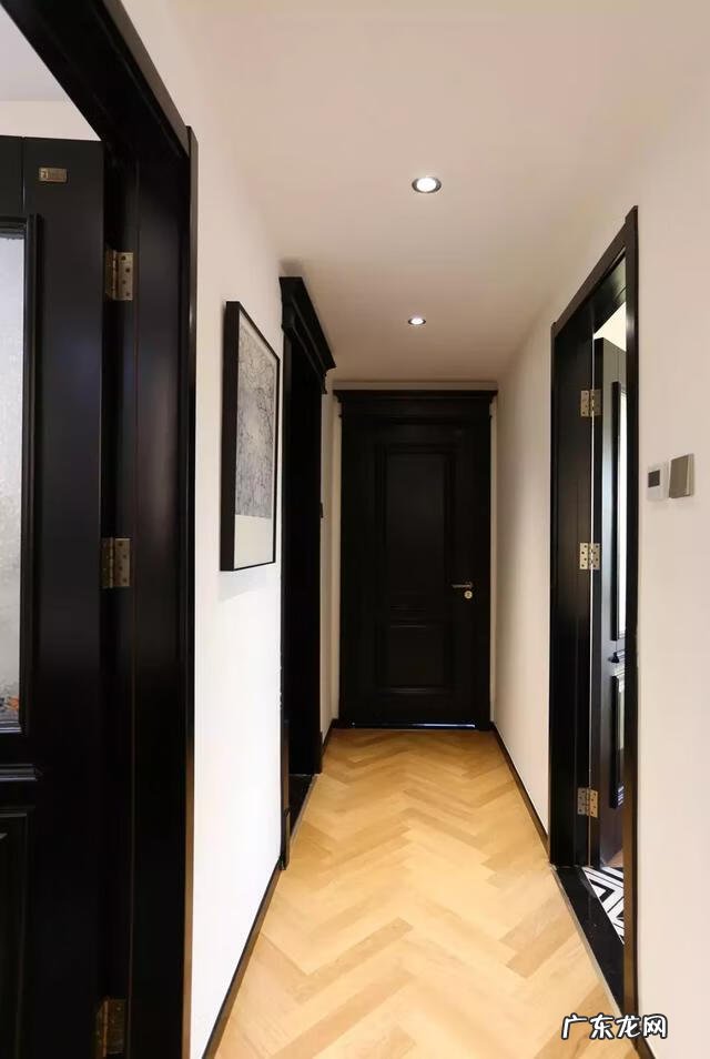 蜜蜂在窗户上筑巢有何预兆 窗外蜂巢风水