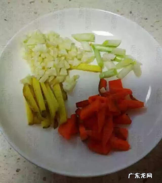 蒜蓉皮皮虾的做法 皮皮虾的做法大全