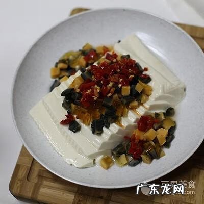 皮蛋豆腐怎么制作 豆腐皮蛋怎么做