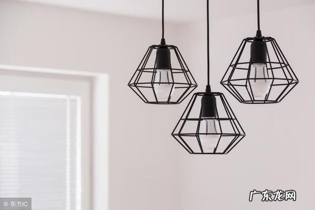 卧室窗户外面有一个路灯 现代风水窗外有路灯吗