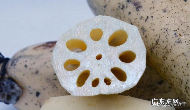 7孔藕和9孔藕哪个好吃 粉藕是七孔还是九孔有什么差别