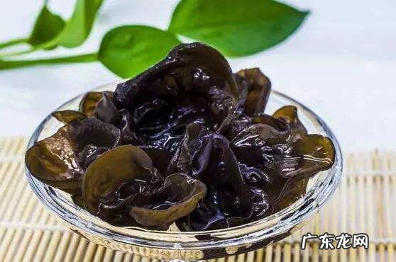 空腹吃木耳的好处和坏处