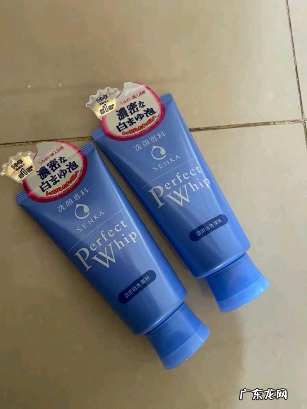 油性皮肤用什么洗面奶比较好用，推荐适合油皮的4款洗面奶