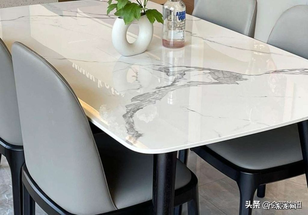 岩板餐桌是厚的好还是薄的好 岩板餐桌有什么优点与缺点!
