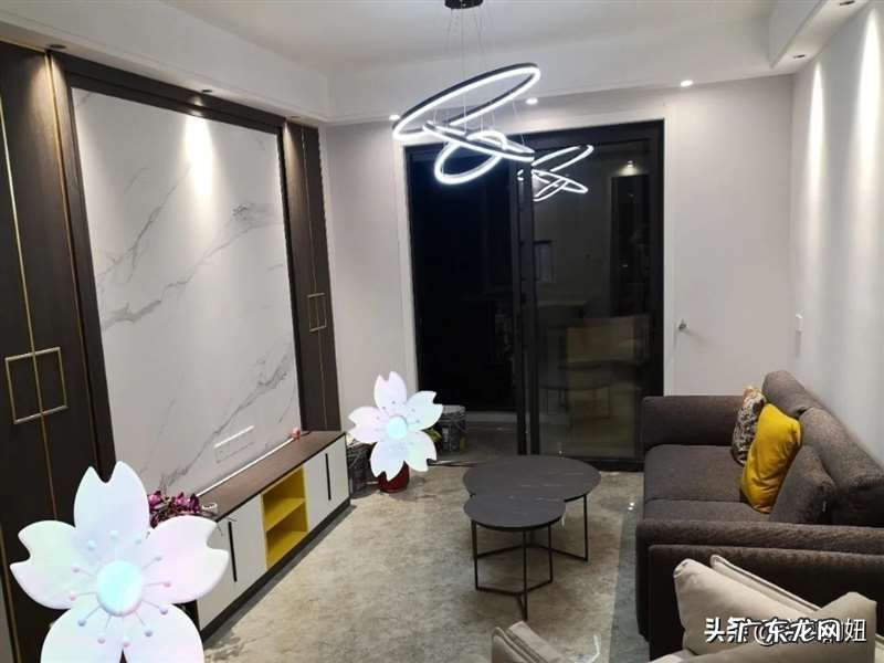 小户型装修显大方法 中小户型客厅如何装修大气显格调