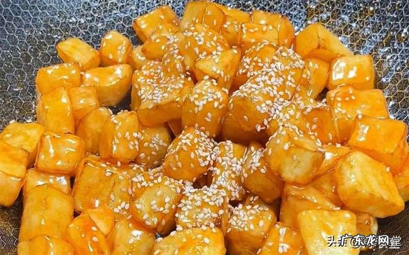 这道美食切土豆也是很关键的 教你新的土豆的吃法外焦里嫩