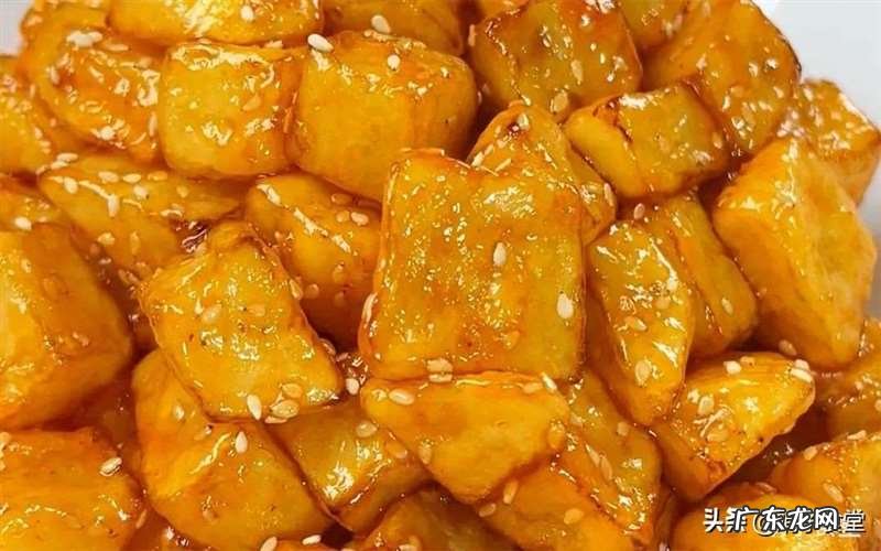 这道美食切土豆也是很关键的 教你新的土豆的吃法外焦里嫩