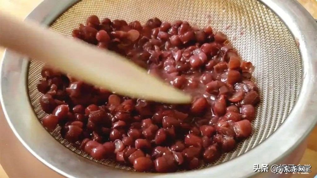 教你红豆沙的做法步骤图 如何不用料理机做红豆沙