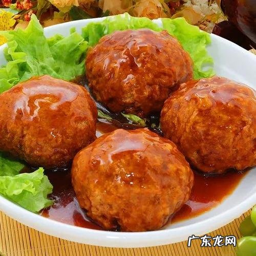 掌握这几点在家轻松搞定 国宴名菜红烧狮子头的家常做法