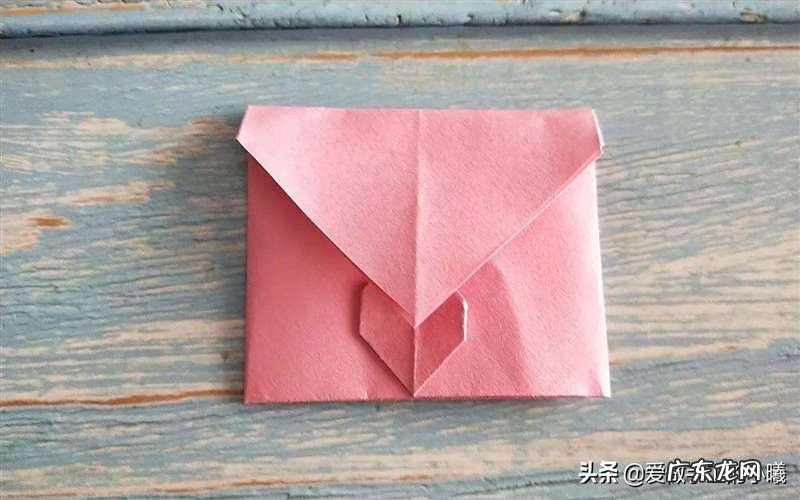 折纸爱心步骤图解 爱心怎么折简单又好看