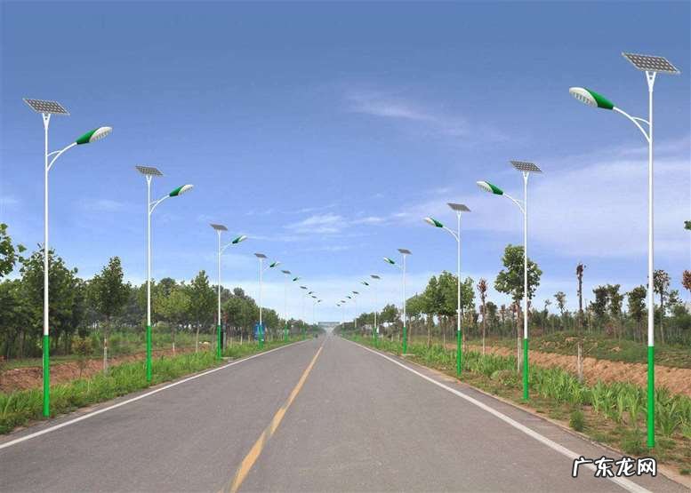 太阳能路灯亮灯时间怎么设置 太阳能路灯的电池怎么选择