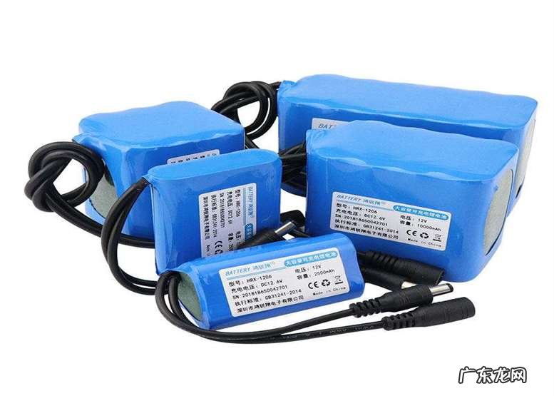 太阳能路灯亮灯时间怎么设置 太阳能路灯的电池怎么选择