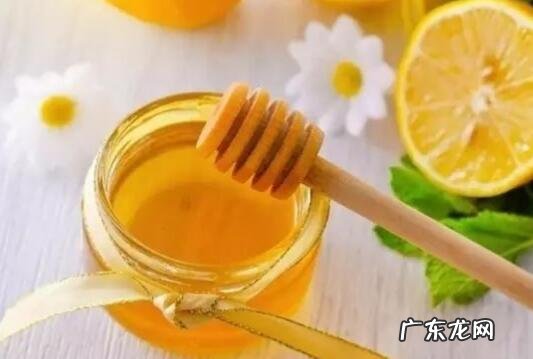 喝蜂蜜水的禁忌食物 喝蜂蜜水不能吃哪些食物