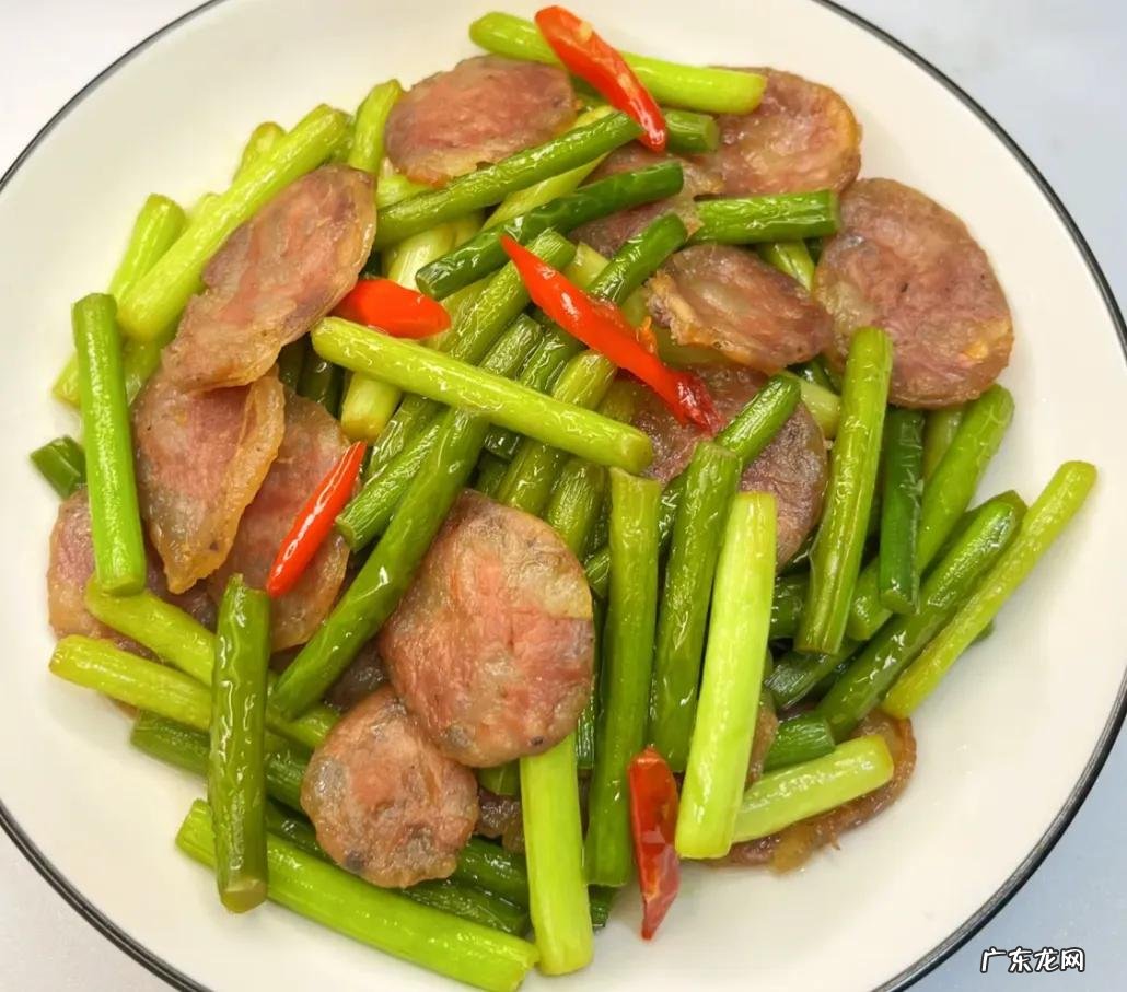 全家赞你厨艺好 亲朋好友聚餐分享10道硬菜菜谱大全