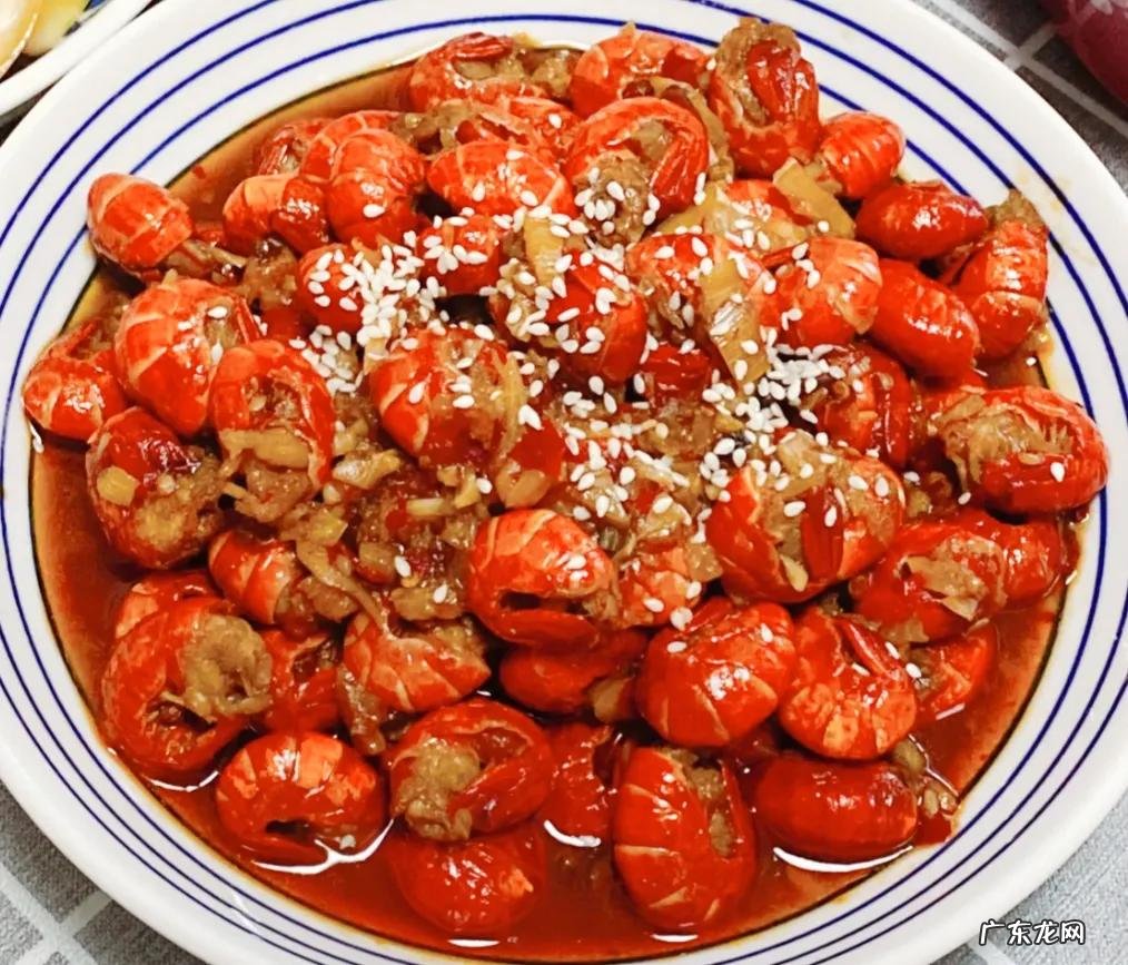 全家赞你厨艺好 亲朋好友聚餐分享10道硬菜菜谱大全