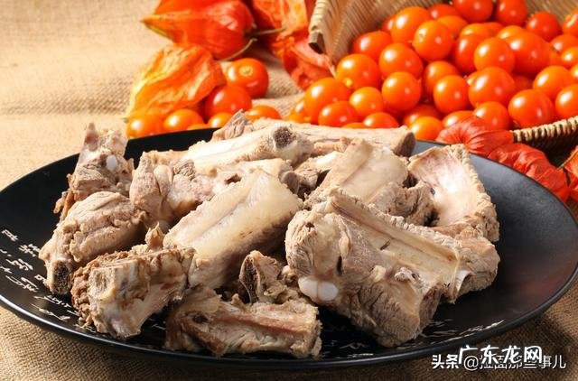 分享家常炖排骨的做法步骤 怎样炖排骨好吃美味