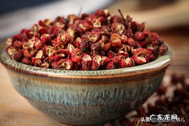 分享家常炖排骨的做法步骤 怎样炖排骨好吃美味