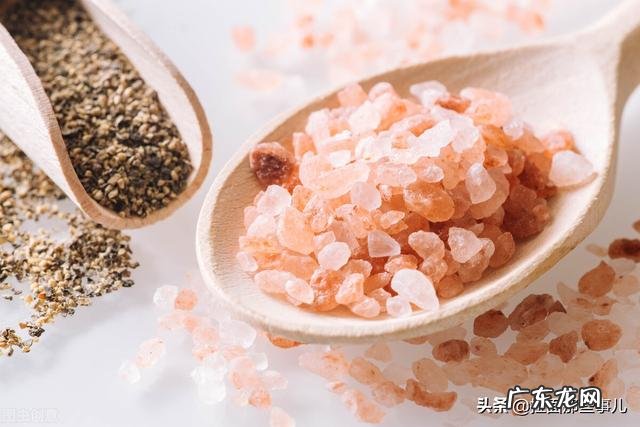 分享家常炖排骨的做法步骤 怎样炖排骨好吃美味