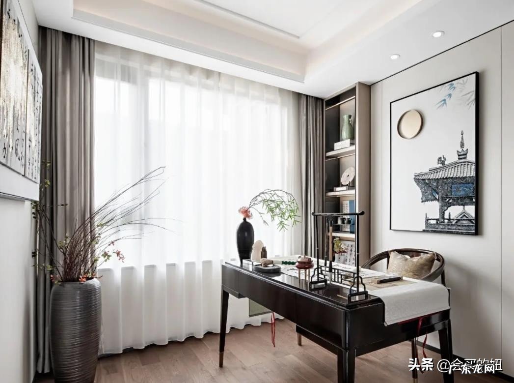 窗帘颜色怎么搭配更好看 窗帘安装怎么选面料款式颜色进行搭配