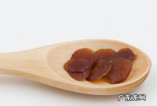 蜜浸红参的制作方法 吃蜜浸红参的好处