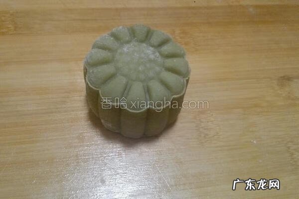 抹茶流心冰皮月饼的做法 抹茶冰皮月饼怎么做