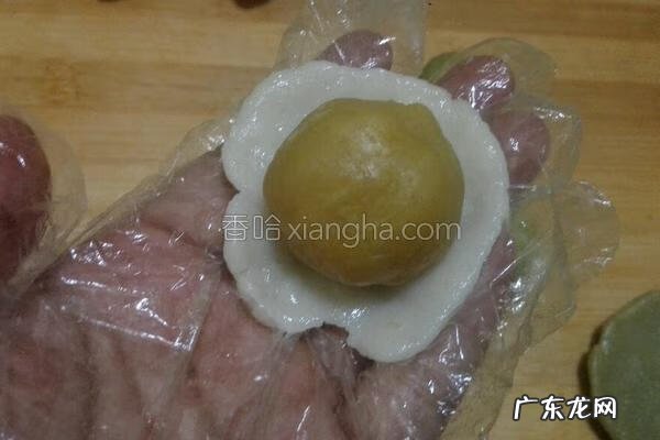抹茶流心冰皮月饼的做法 抹茶冰皮月饼怎么做