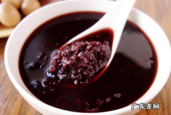 黑米粥的做法技巧 黑米粥最简单的做法