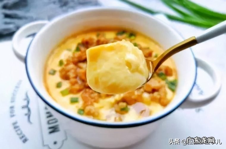 教你蒸鸡蛋羹的2个技巧 简单蒸鸡蛋羹的做法诀窍