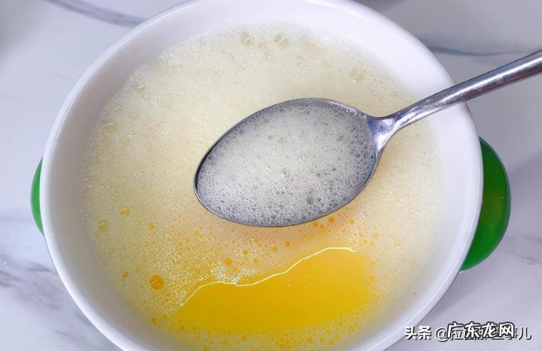 教你蒸鸡蛋羹的2个技巧 简单蒸鸡蛋羹的做法诀窍