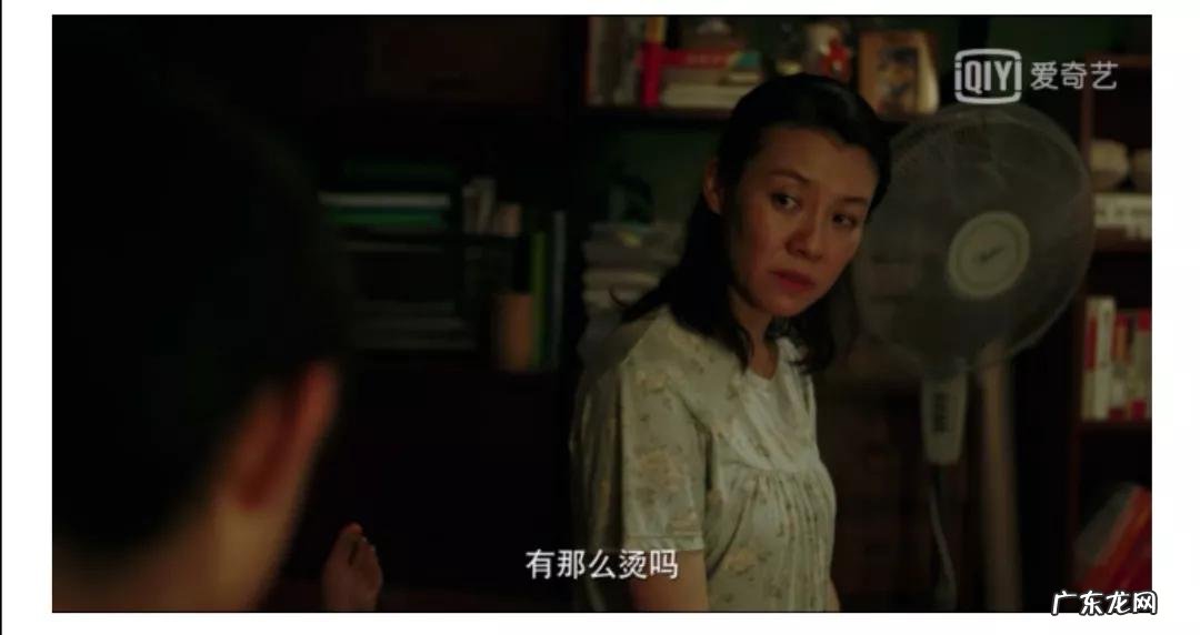 隐秘的角落剧情中周春红每天逼儿子喝牛奶控制欲是有多强?